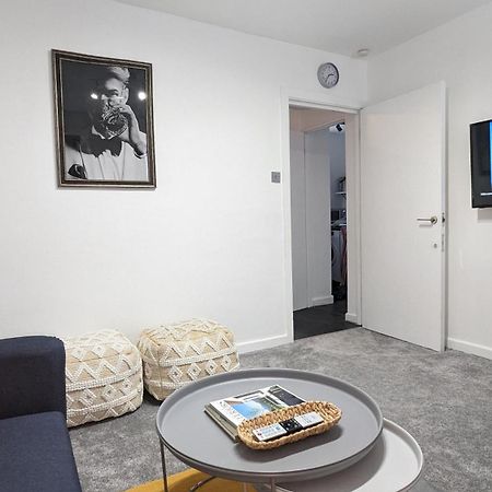 Charming & Quaint Old Compton Apartamento - Quiet Guests Only Allowed, No Parties Allowed, Over 25 Years Old Or Families London Eksteriør billede